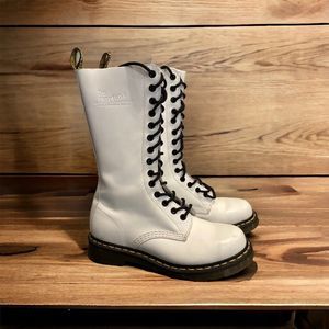 Dr. Martens 1914 Tall 14 Eye LaceUp Leather Combat Boots In White Vintage RARE 7